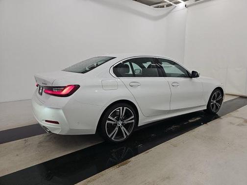 2024 BMW 330 i