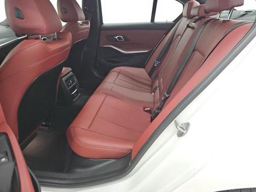 2024 BMW 330 i