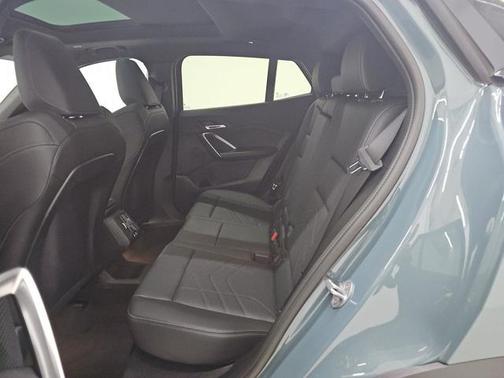 2025 BMW X2 xDrive28i