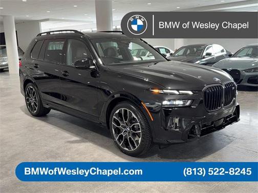 2025 BMW X7 M60i
