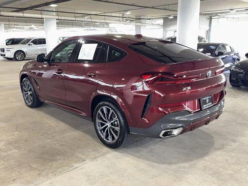 Aventurin Red Metallic 2025 BMW X6 xDrive40i