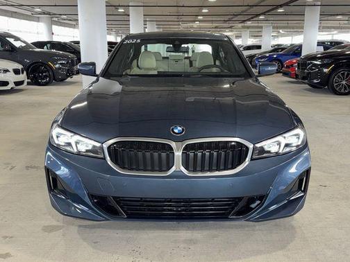 Arctic Race Blue Metallic 2025 BMW 330 330i