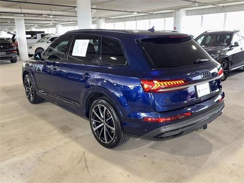 2021 Audi Q7 55 Premium Plus