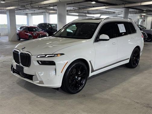2025 BMW X7 xDrive40i