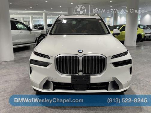 2025 BMW X7 xDrive40i