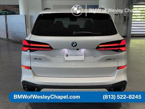 Mineral White Metallic 2026 BMW X5 xDrive40i