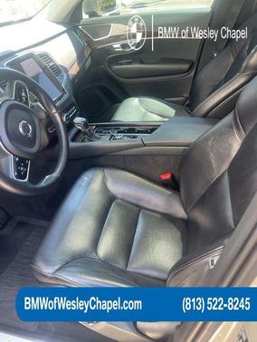 2017 Volvo XC90 T6 Momentum