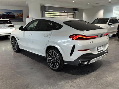 2026 BMW X6 xDrive40i