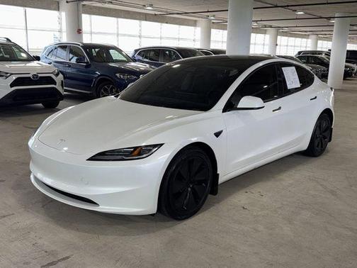 Pearl White Multi-Coat 2024 Tesla Model 3 Long Range