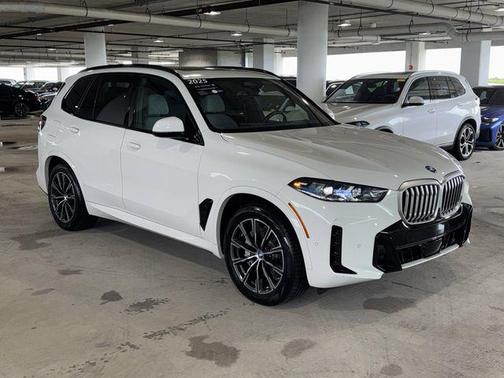 Alpine White 2025 BMW X5 PHEV xDrive50e