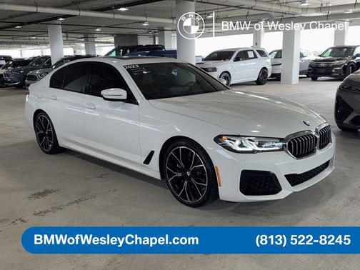 Alpine White 2023 BMW 540 i