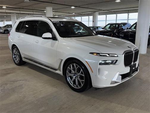 2024 BMW X7 xDrive40i