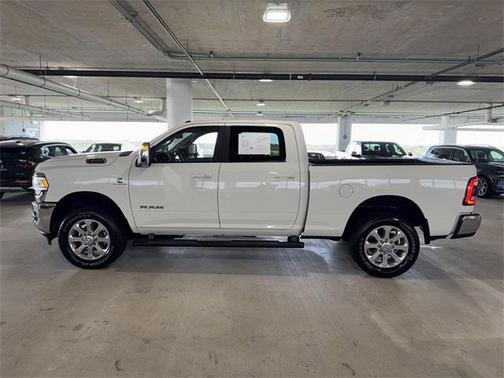 2023 RAM 3500 Laramie Crew Cab 4x4 6'4' Box