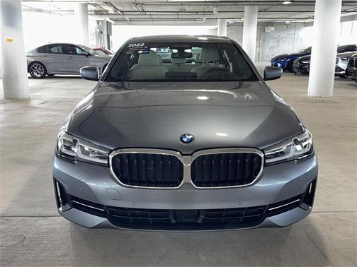2022 BMW 540 i