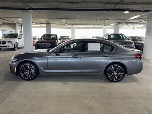 2022 BMW 540 i
