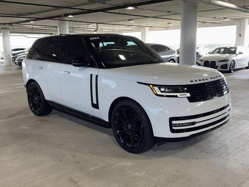 Fuji White 2024 Land Rover Range Rover P400 SE