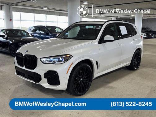Mineral White Metallic 2023 BMW X5 M50i