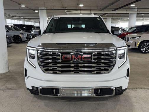 Summit White 2024 GMC Sierra 1500 Denali