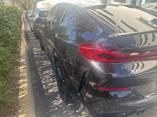 2023 BMW X6 M50i