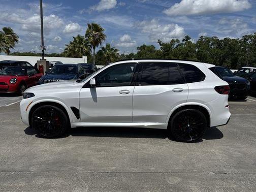 Mineral White Metallic 2026 BMW X5 sDrive40i