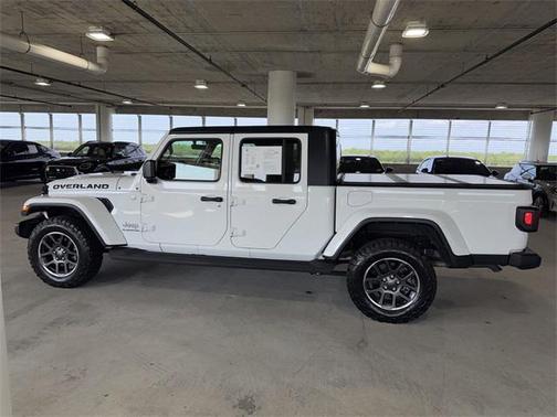 2022 Jeep Gladiator Overland