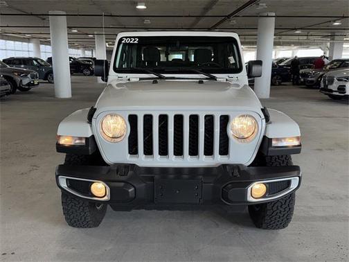 2022 Jeep Gladiator Overland