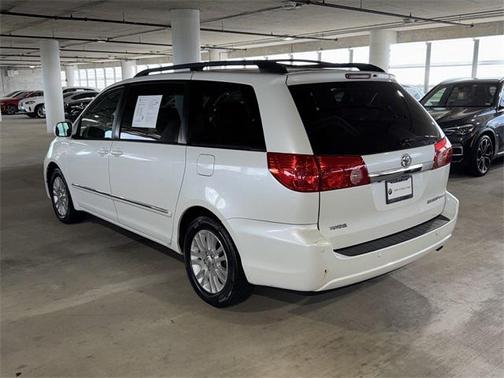 2010 Toyota Sienna XLE