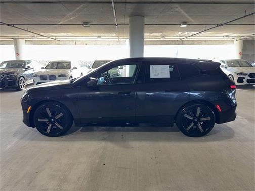 2025 BMW iX xDrive50