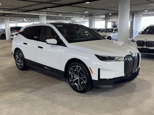 Alpine White 2024 BMW iX xDrive50