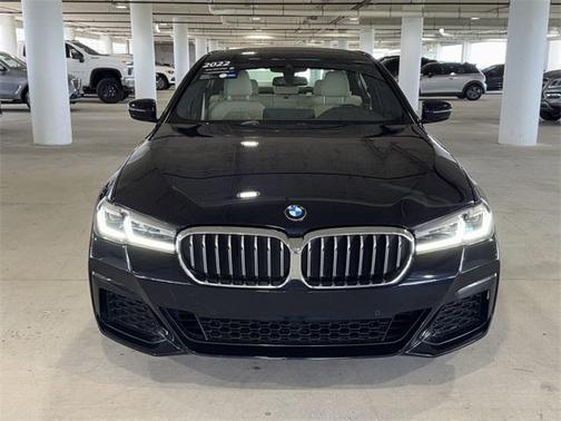 2022 BMW 530 i