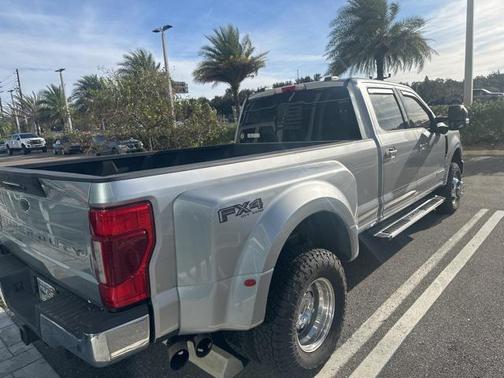 2022 Ford F-350 Lariat