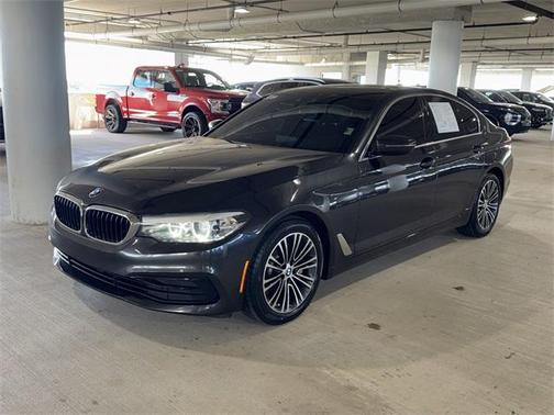 2019 BMW 540 540i