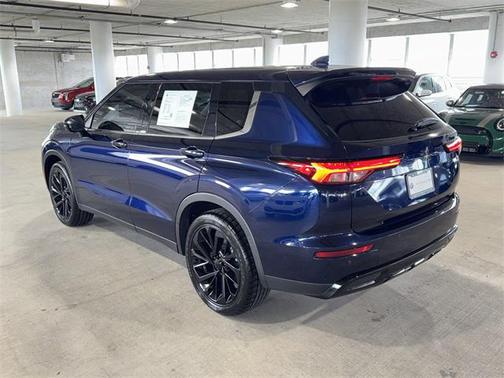 2022 Mitsubishi Outlander Black Edition S-AWC