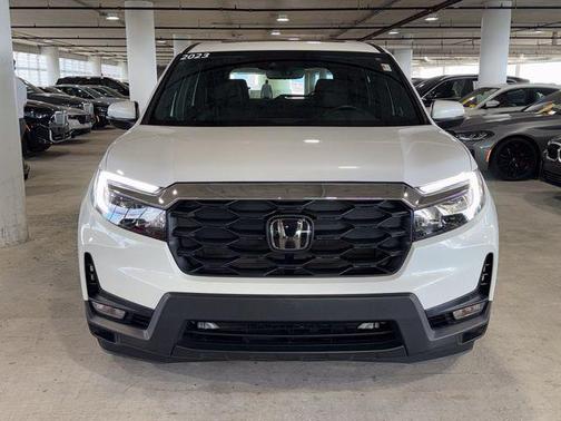 Platinum White Pearl 2023 Honda Passport AWD EX-L