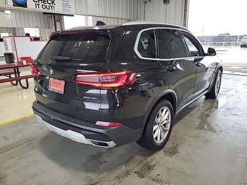 2022 BMW X5 sDrive40i