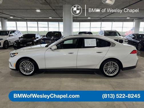 Mineral White Metallic 2025 BMW 530 xDrive