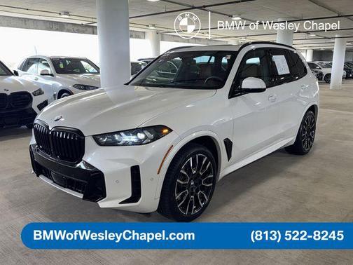 Mineral White Metallic 2024 BMW X5 xDrive40i