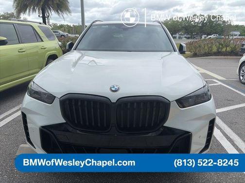 Mineral White Metallic 2024 BMW X5 xDrive40i