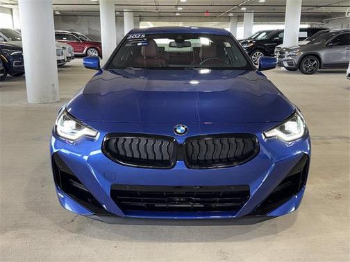 2025 BMW 230 i