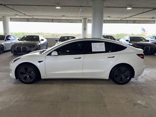 Pearl White Multi-Coat 2021 Tesla Model 3 Standard Range Plus