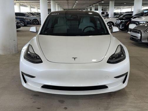 Pearl White Multi-Coat 2021 Tesla Model 3 Standard Range Plus