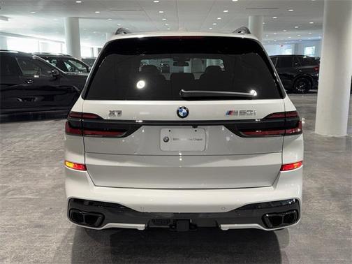 2026 BMW X7 M60i