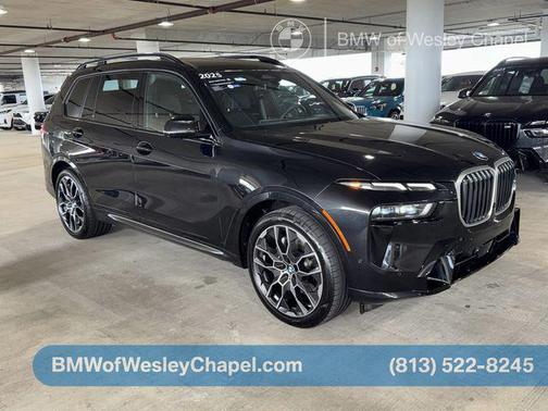 2025 BMW X7 xDrive40i