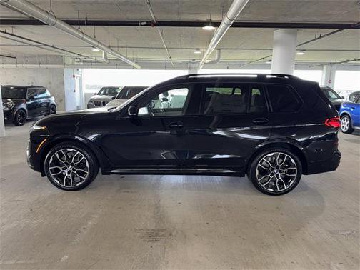 2026 BMW X7 M60i
