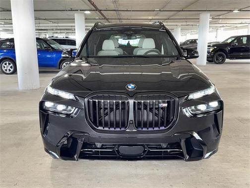 2026 BMW X7 M60i