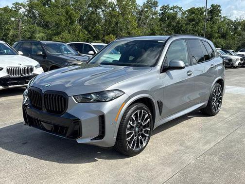 Skyscraper Grey Metallic 2026 BMW X5 xDrive40i