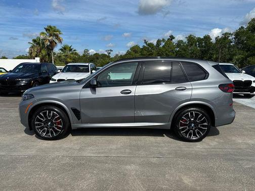 Skyscraper Grey Metallic 2026 BMW X5 xDrive40i