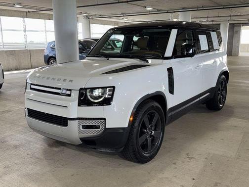 Fuji White 2024 Land Rover Defender 110 P500 SE