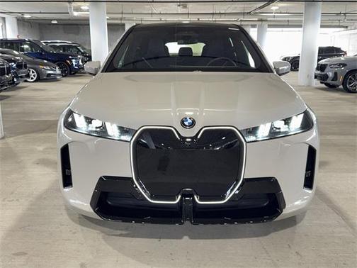 2026 BMW iX xDrive45