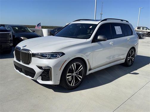 2022 BMW X7 M50i